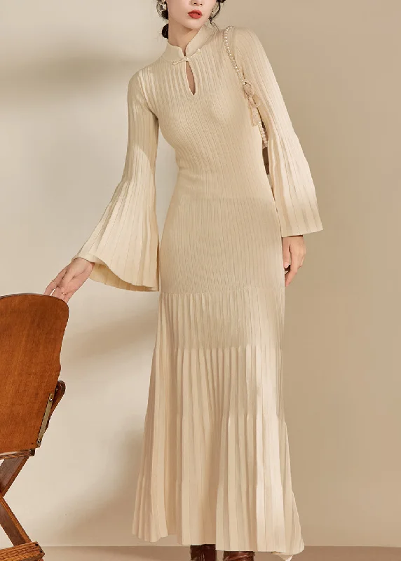 British Fashion New Retro Apricot Wrinkled Knit Dress Flare Sleeve