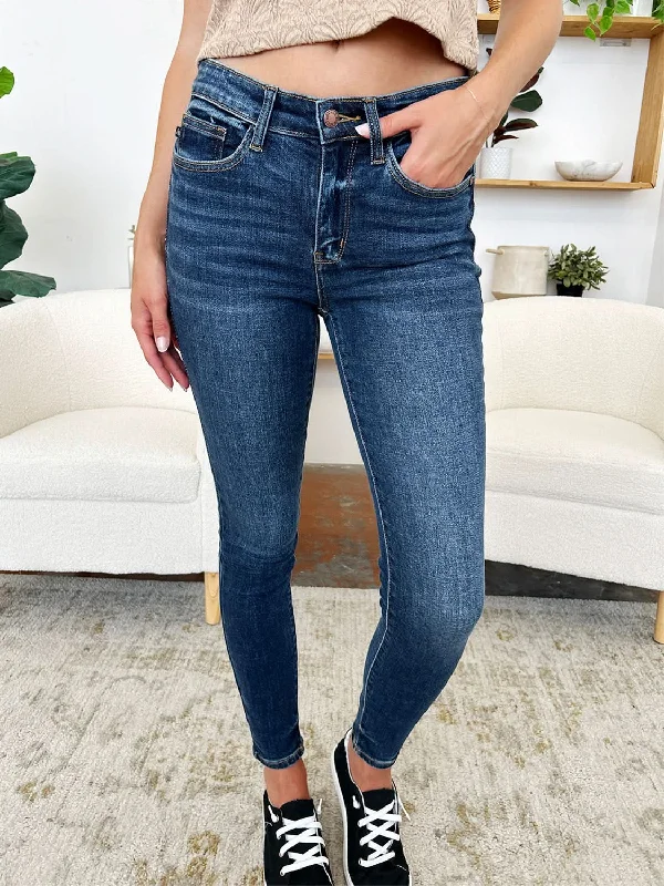 Soft Comfort Judy Blue Full Size Classic Handsand Skinny Jeans