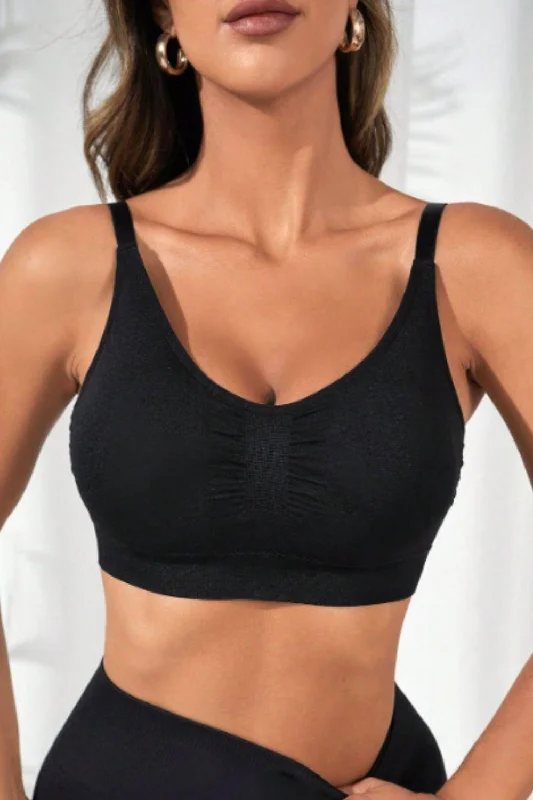 Light And Breathable Scoop Neck Cropped Active Bra