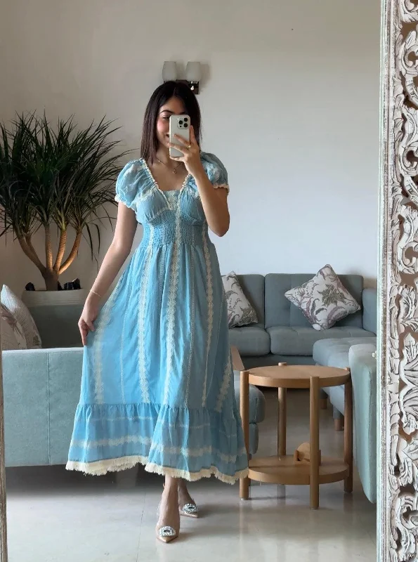Practical Style Raven Summer Maxi Dress in blue