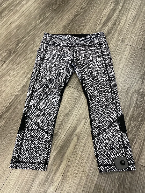Breathable Comfort Black & White Athletic Leggings Lululemon, Size 6