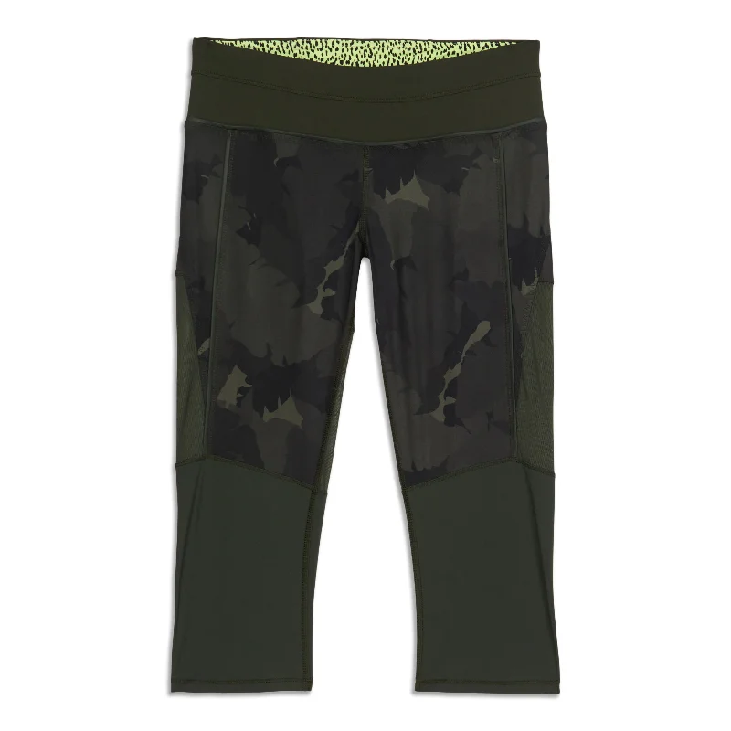 Soft Feel Training Tough Low-Rise Crop - Resale