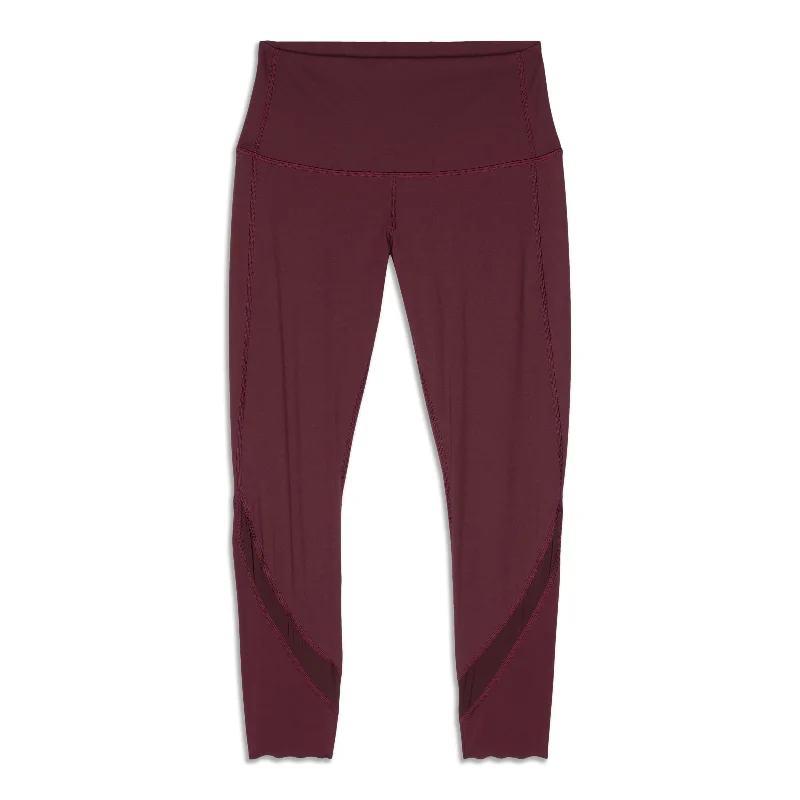 Perfect Tailoring Wunder Under Scalloped Hem High-Rise Crop - Resale
