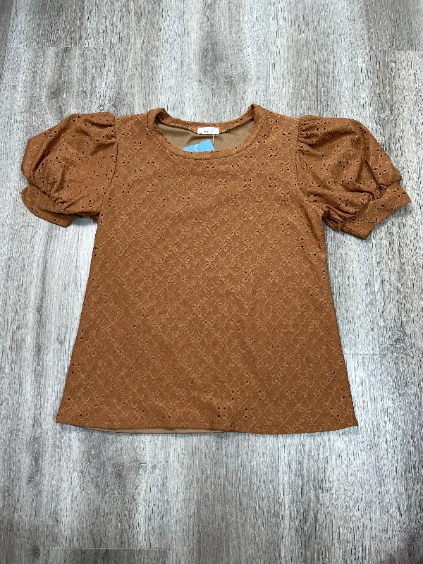 Personalized Design Top Short Sleeve By Les Amis  In Brown, Size: M