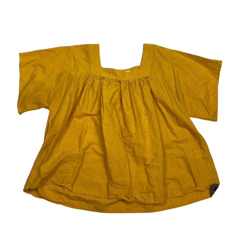 Warm Comfort Top Short Sleeve Designer By Frye In Yellow, Size: M