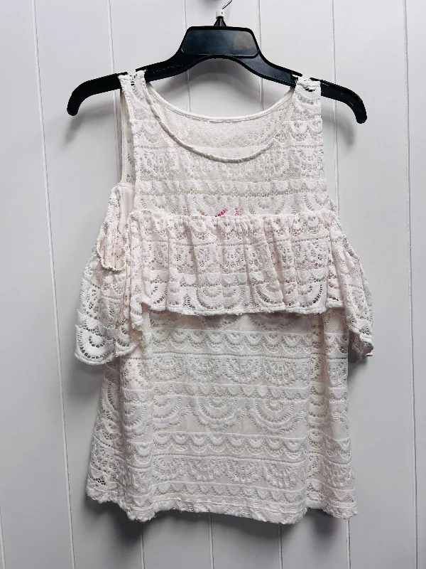 High Street Fashion Top Short Sleeve Designer By Lilly Pulitzer In White, Size: M