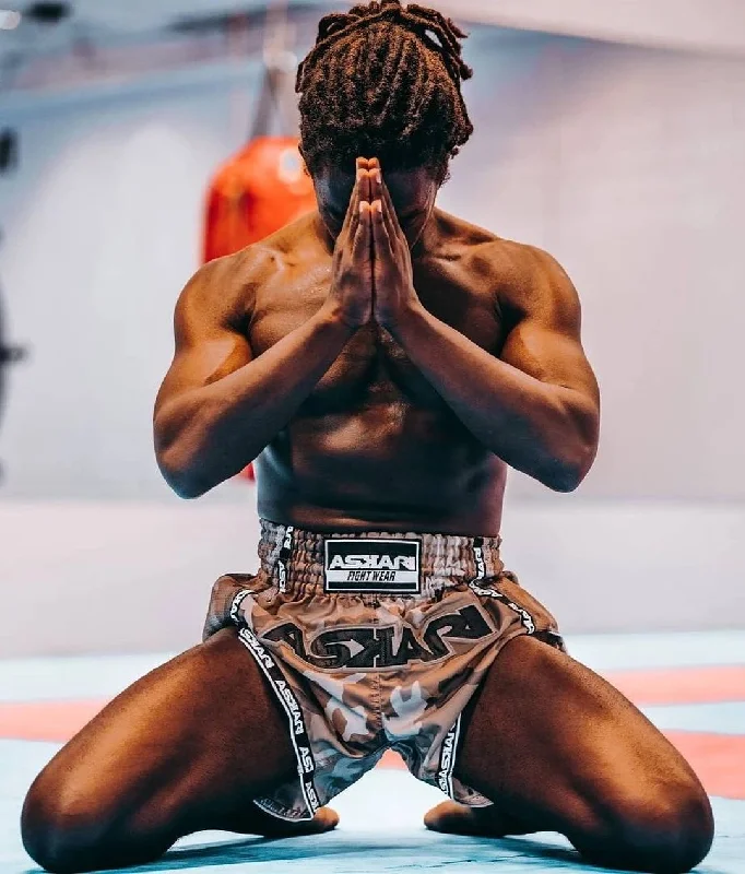 Modern Comfort Wear "DÉSERT BLANC" ASKARI MUAY THAI SHORTS