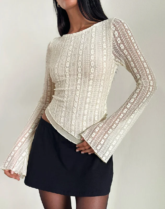 Simple Looks Malakai Long Sleeve Top in Lace Ivory