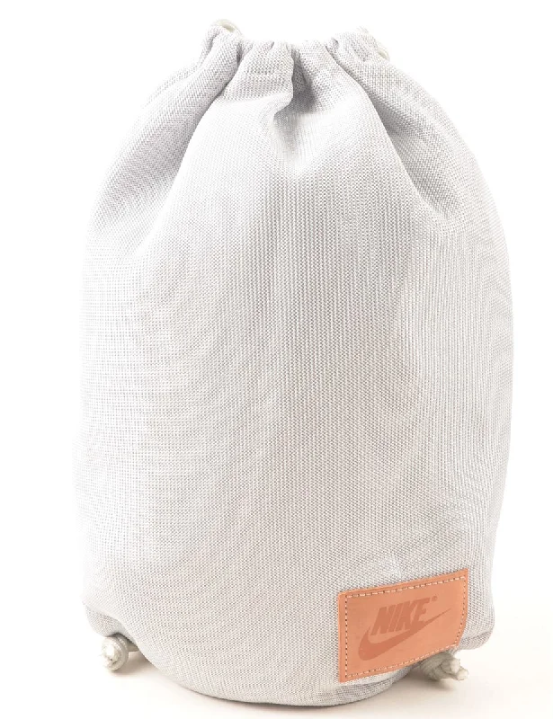Exquisite Craftsmanship Nike Light Grey & Tan Drawstring Backpack - S